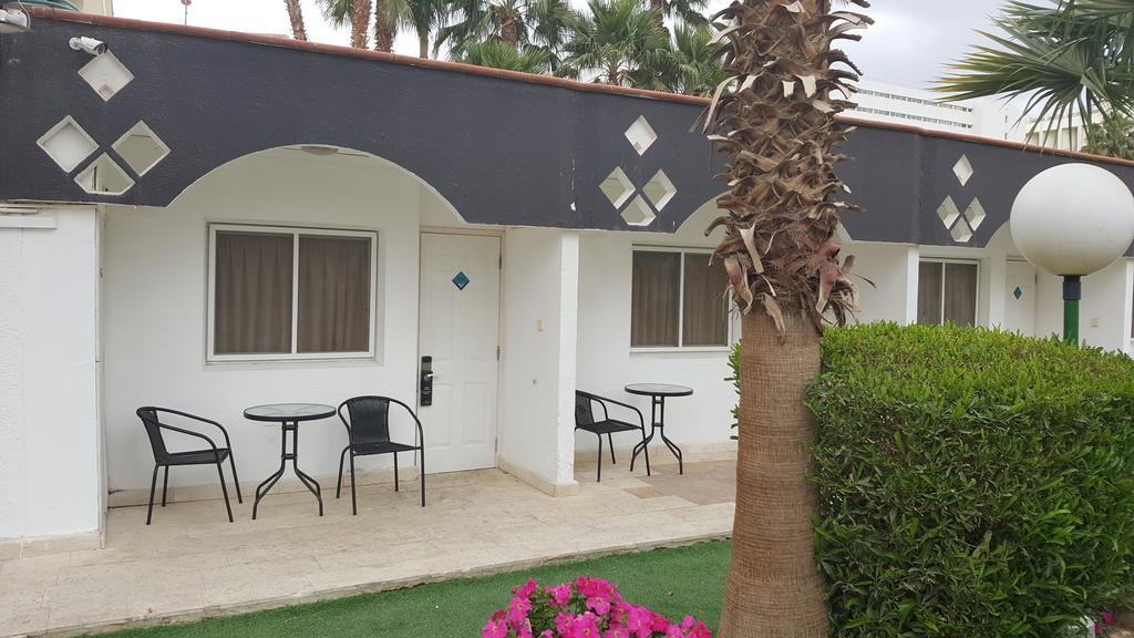 Americana Eilat Hotel Exterior photo